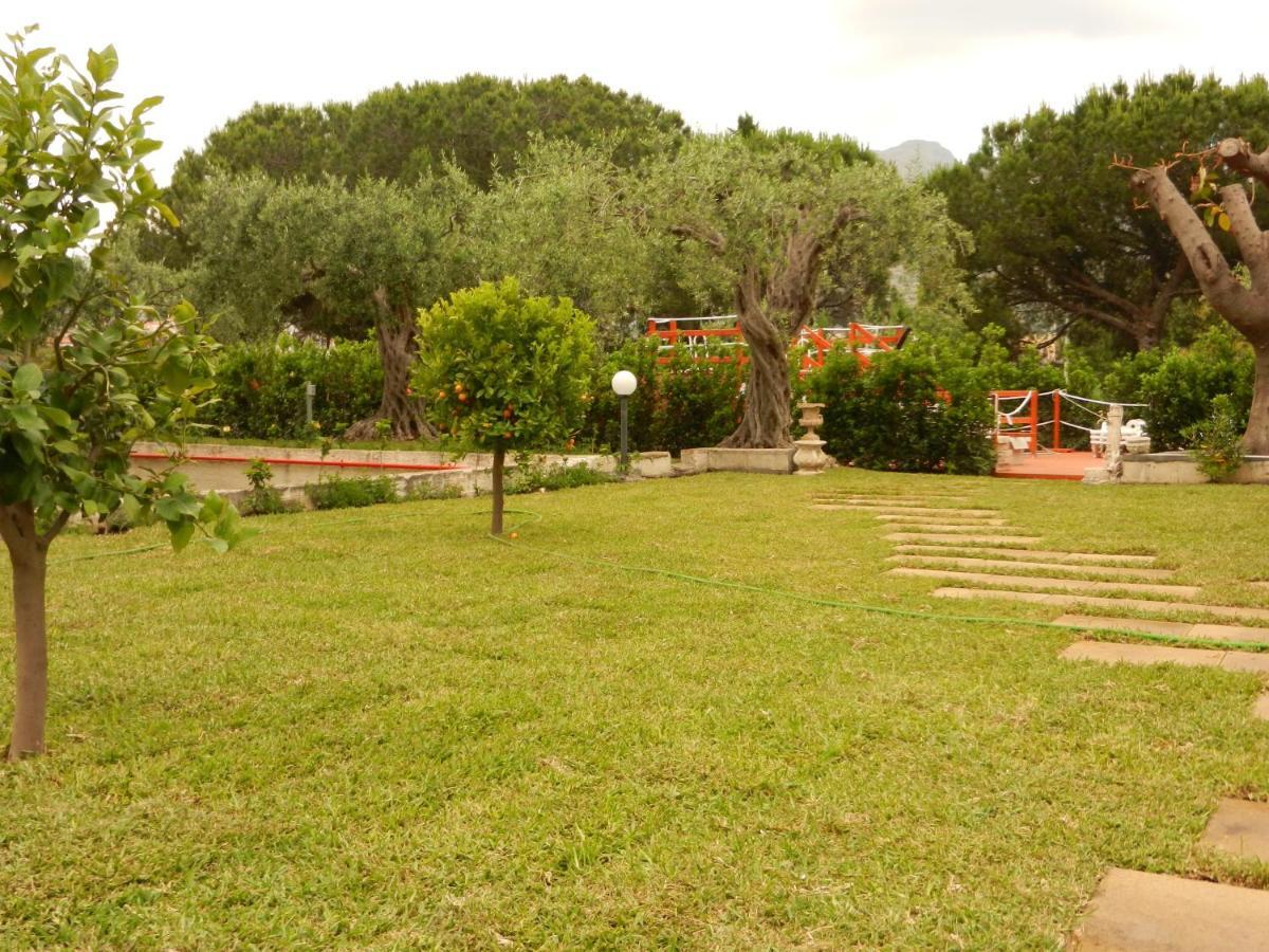 Villa Collina Giardini Naxos Eksteriør billede